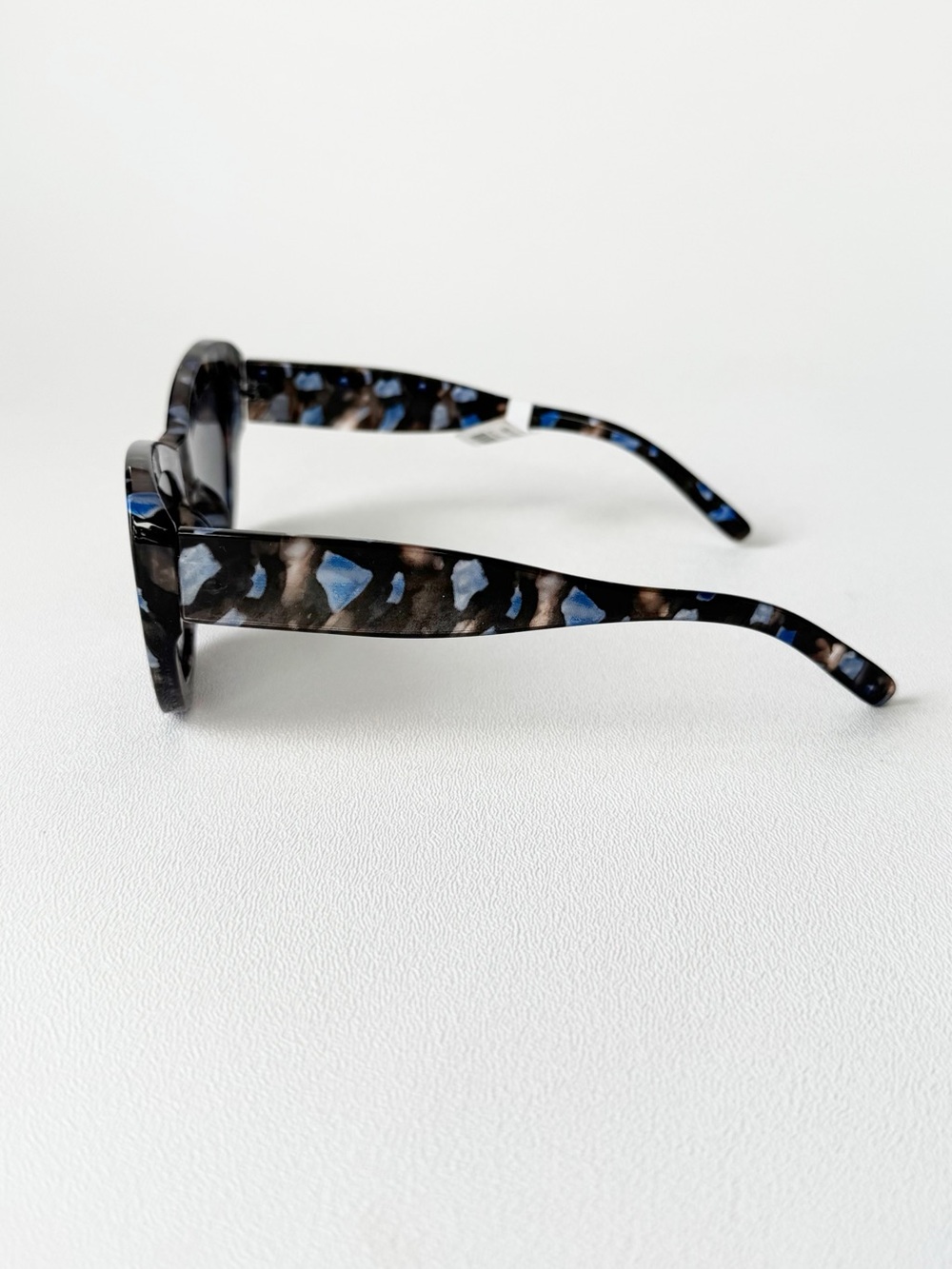Free People Laguna Butterfly Sunglasses | NWT - Picture 6 of 9